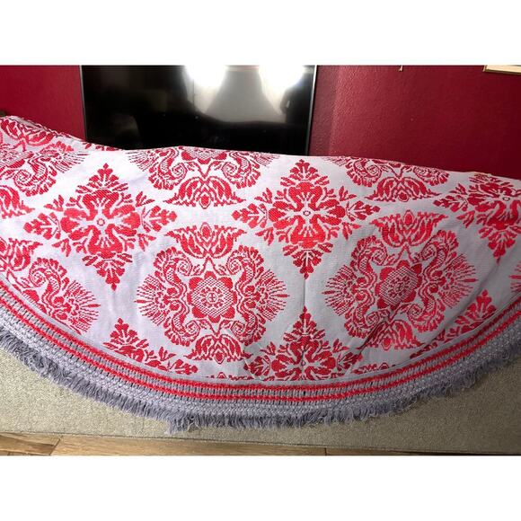 VTG Sears Tapestry Fringe Heavyweight Bedspread USA Made Red Gray 75"x71" - Picture 1 of 15